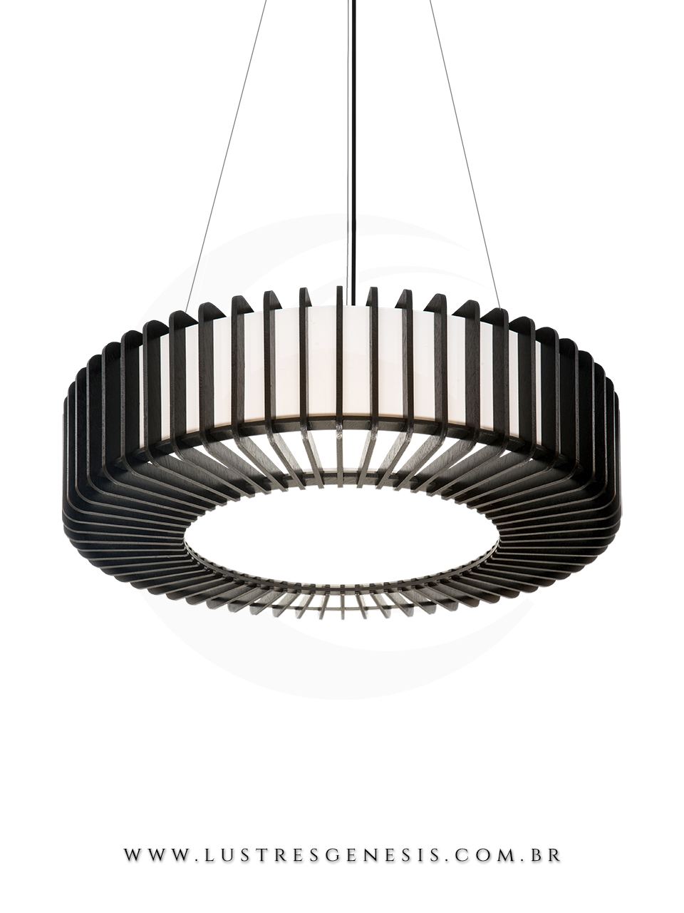 Adicione um toque contemporâneo ao seu ambiente com o Plafon Triangular. Com 1900 lumens e tecnologia 3 em 1 (3000K, 4500K, 6500K), permite ajustar a temperatura da cor via interruptor. Disponível em Branco, Dourado ou Preto.